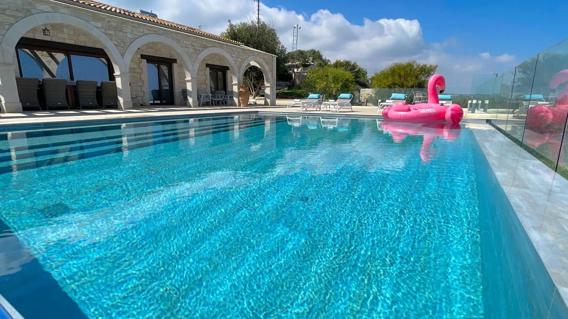 Villa Sunrise Dream Villa-Protaras