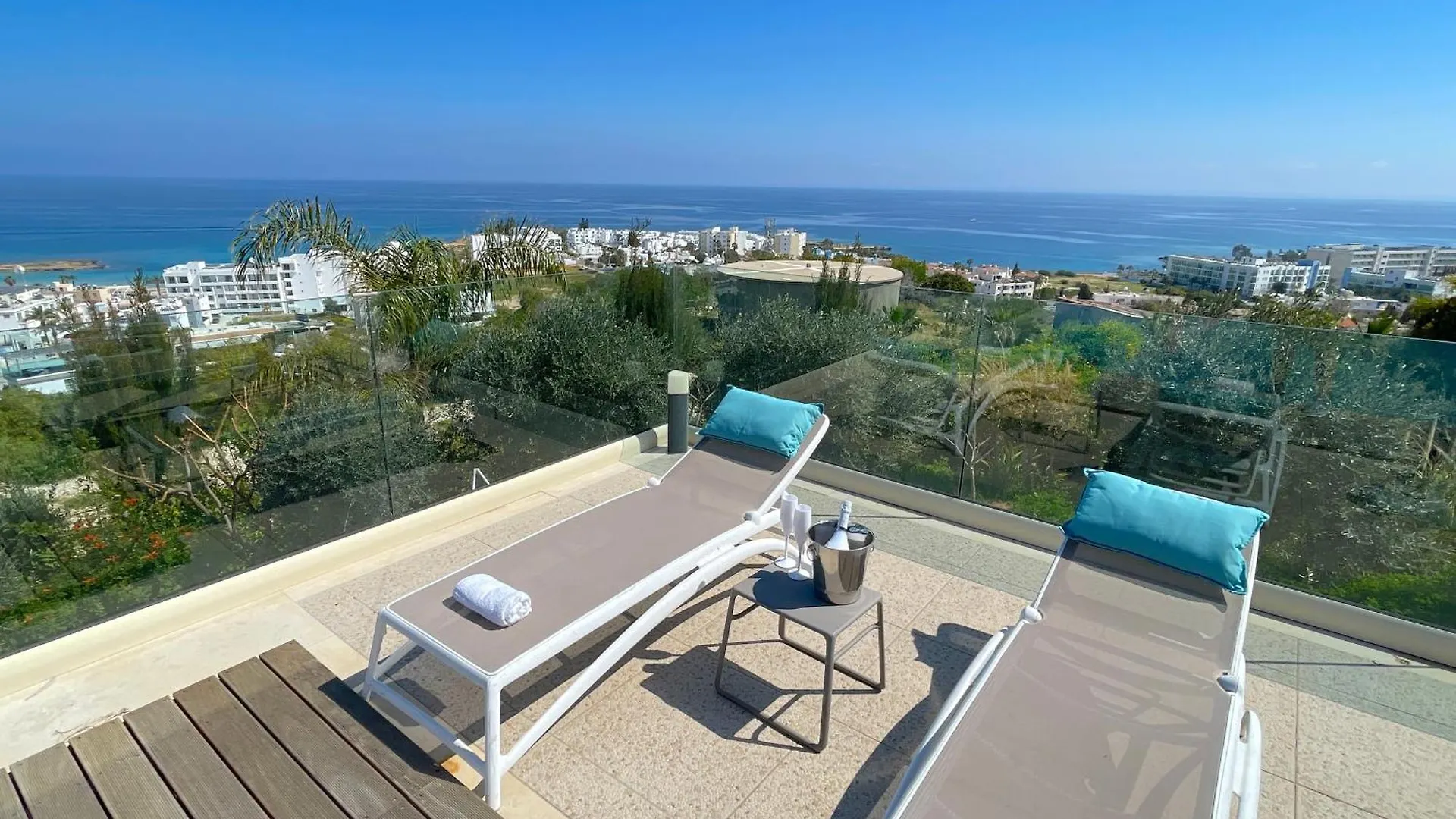 Sunrise Dream Villa-Protaras Villa