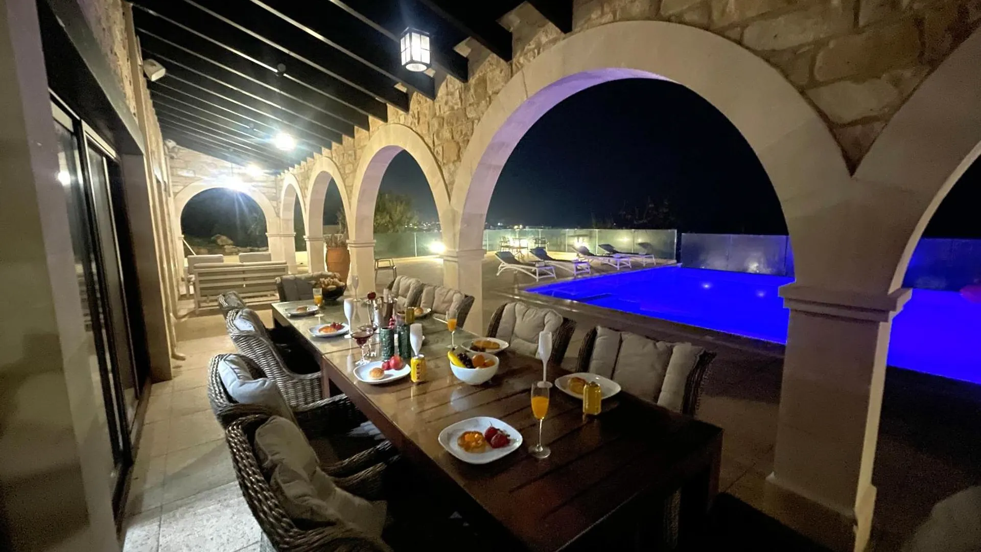 Villa Sunrise Dream Villa-Protaras